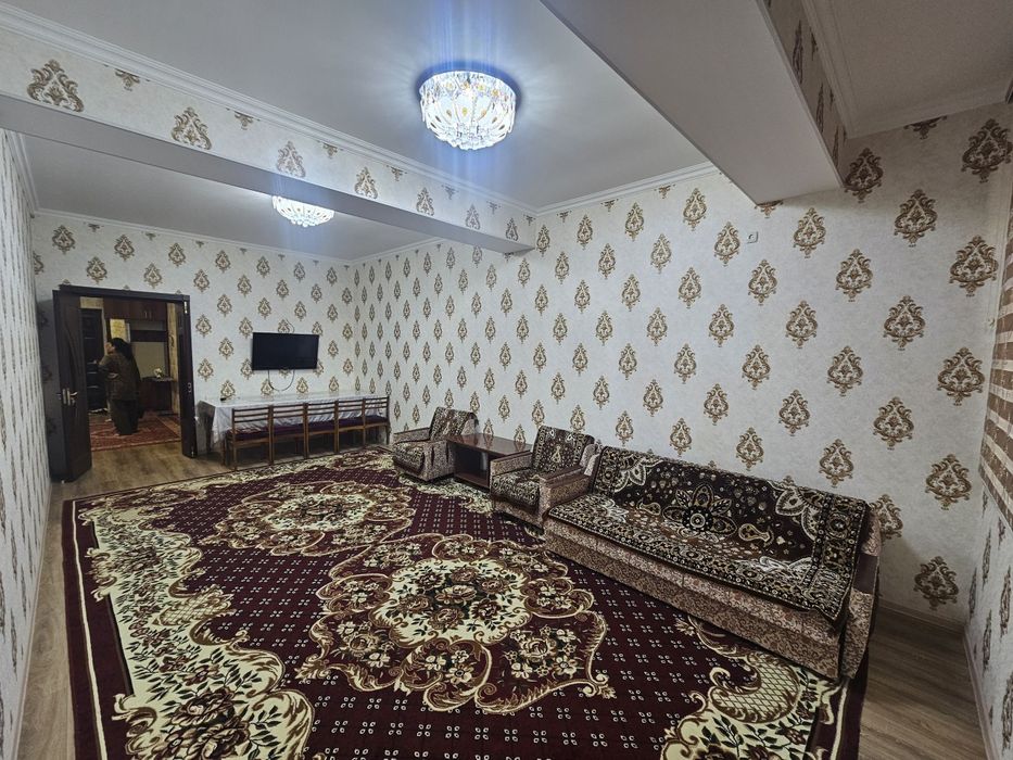 Сдаётся большая 3х ком квартира на 2 этаже,ор:Шарк,Моника