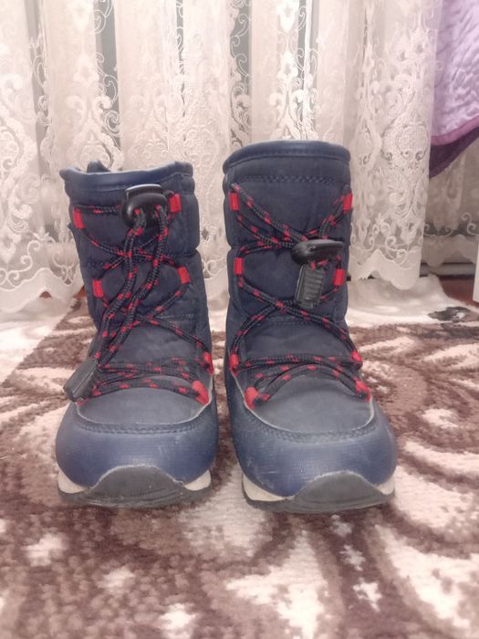 Продам зимние сапоги на мальчика
