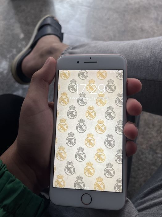 Iphone 7+ sotiladi