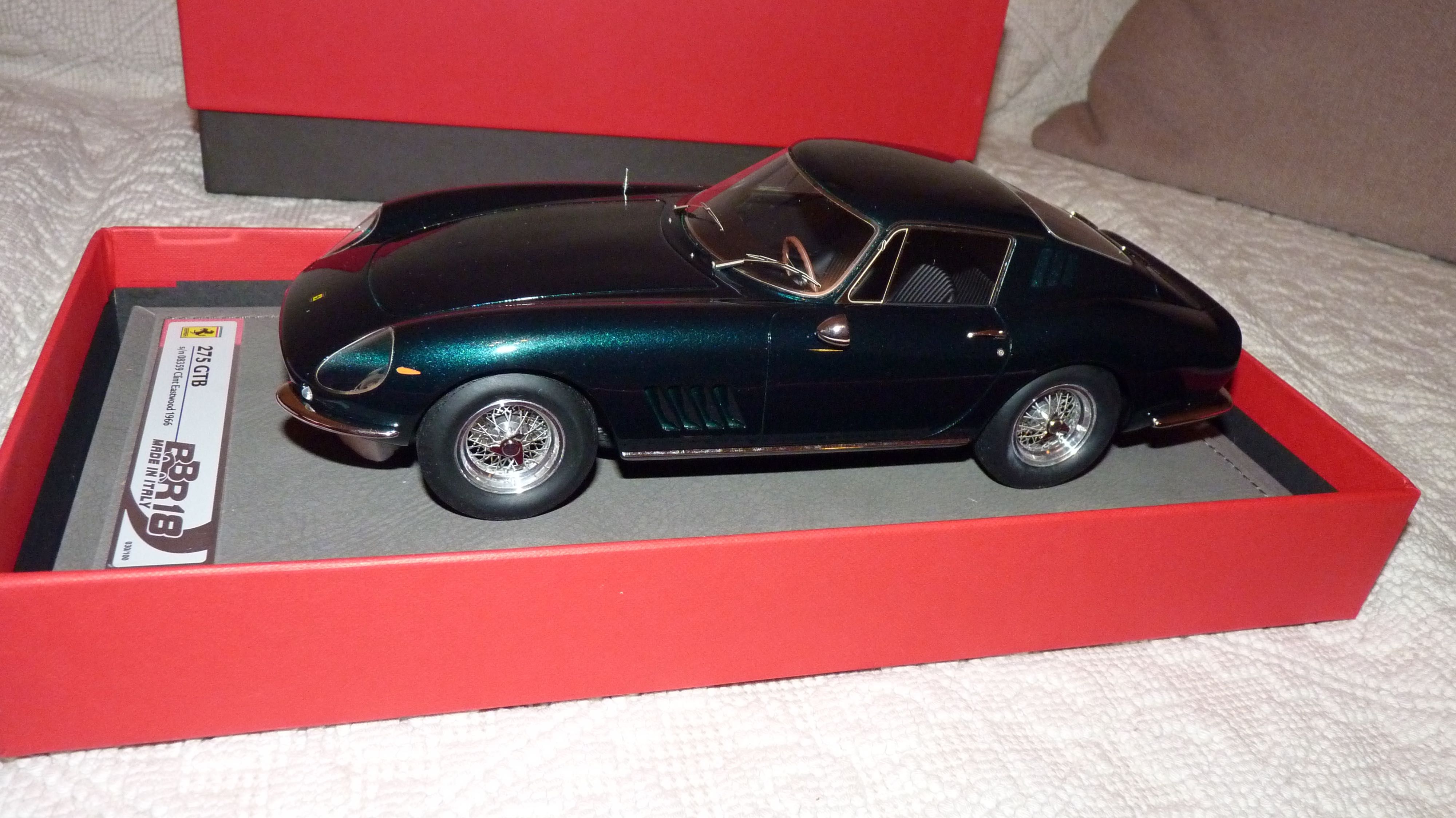 Macheta BBR Ferrari 275 GTB 1966 Clint Eastwood, limitata 100 buc