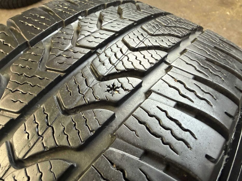 4x Anvelope iarna 215/65 R16C - GoodYear Ultra Grip Cargo