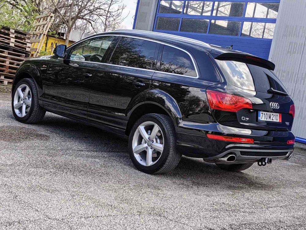 Продавам AUDI Q7 3.0 333k.s 2014 година s-line