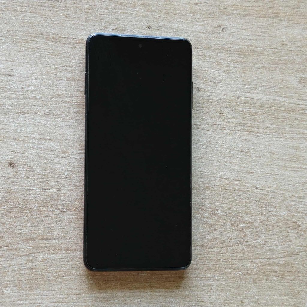 СПЕШНО!!! POCO X3 Pro - 8 GB Ram , 256 GB Rom
