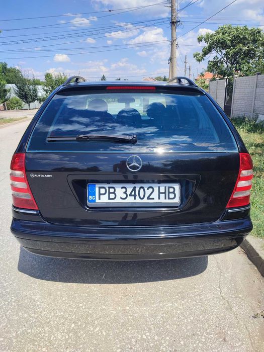 Мерцедес С220  Авангард в перфектно състояние