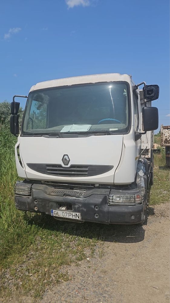 Autobasculanta Renault