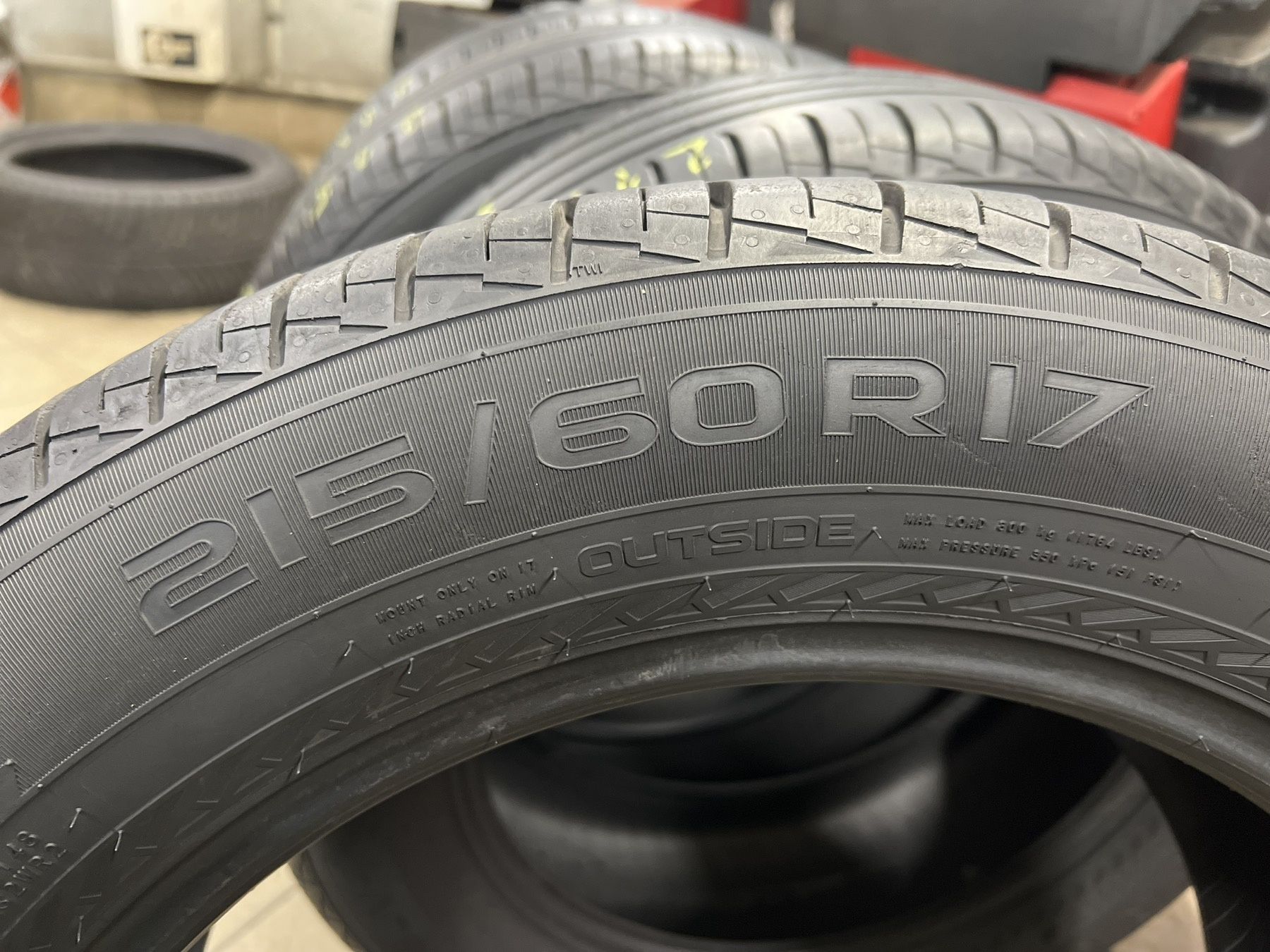 Летни гуми 215/60 R17 Nokian