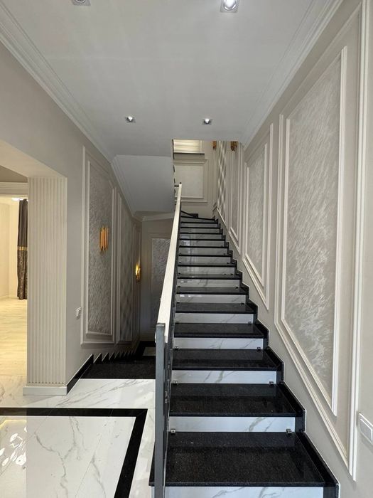 Шикарный дом в аренду в центре города