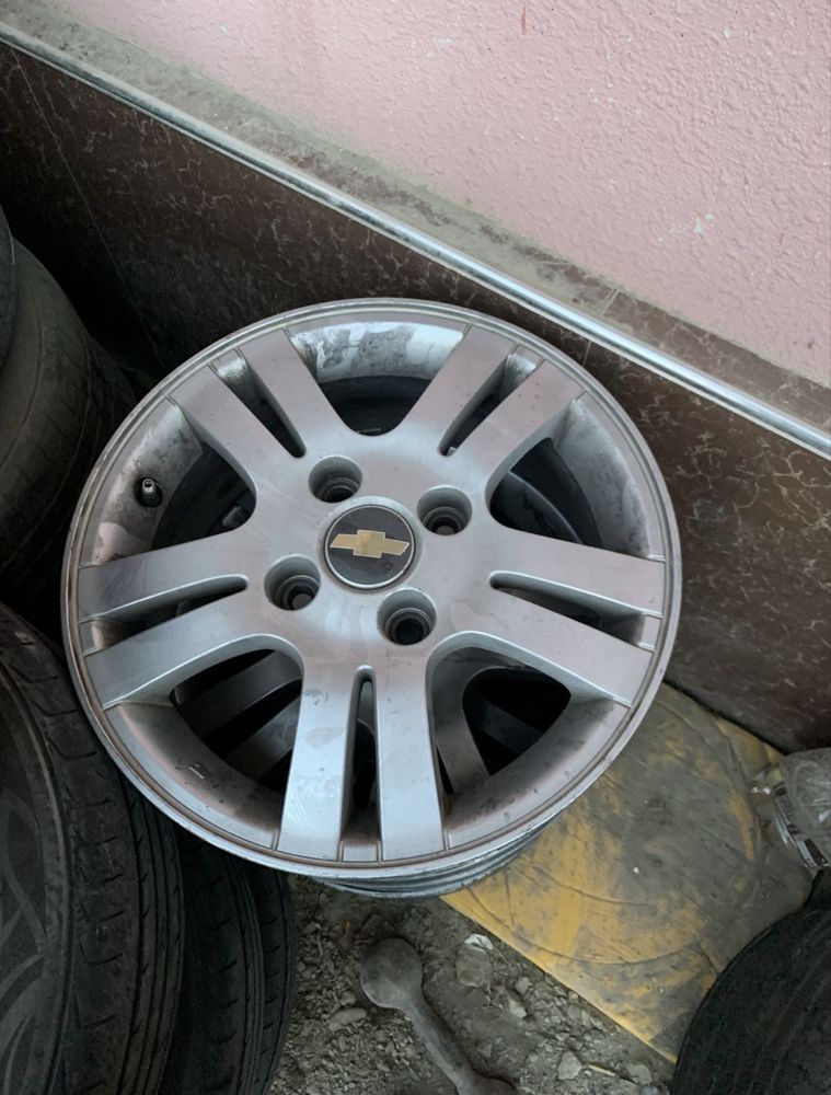 Lasetti Diska Yaxshi Holatda 15 Razmer
