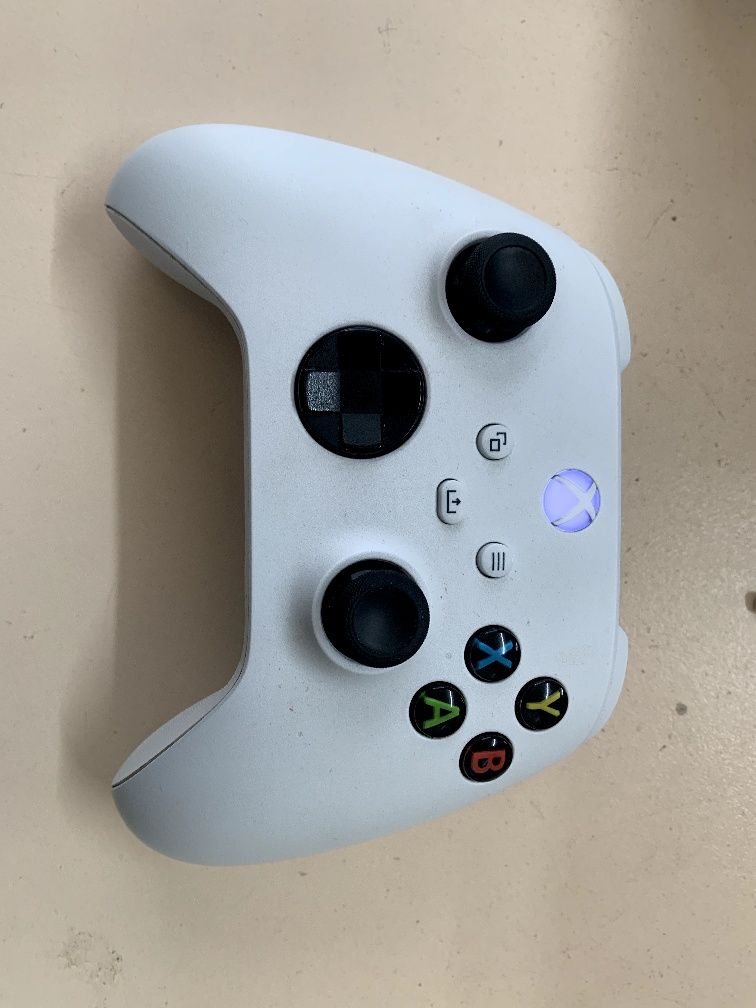 Продавам Xbox series S