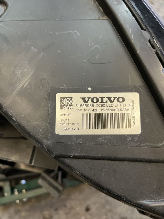 ляв фар Volvo xc90 2019/2023