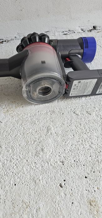 Dyson v8 Fluffy Pret Bun