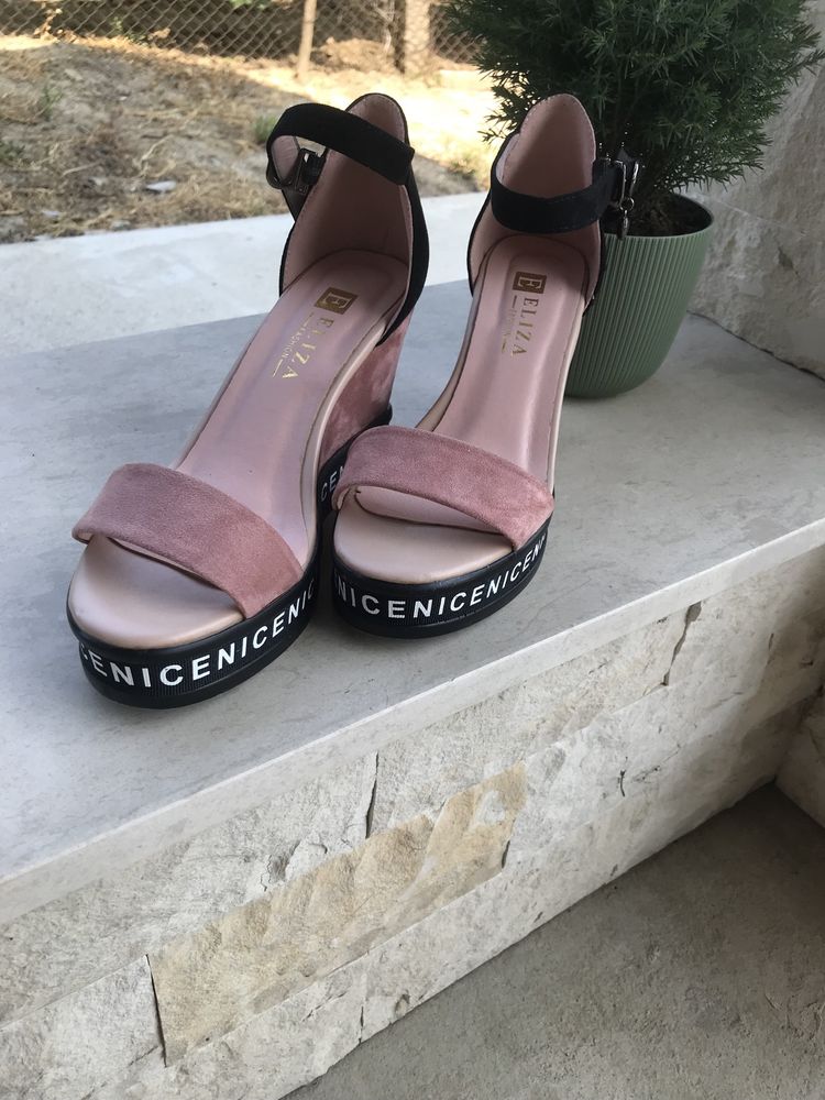 Дамски обувки на платформа 38н