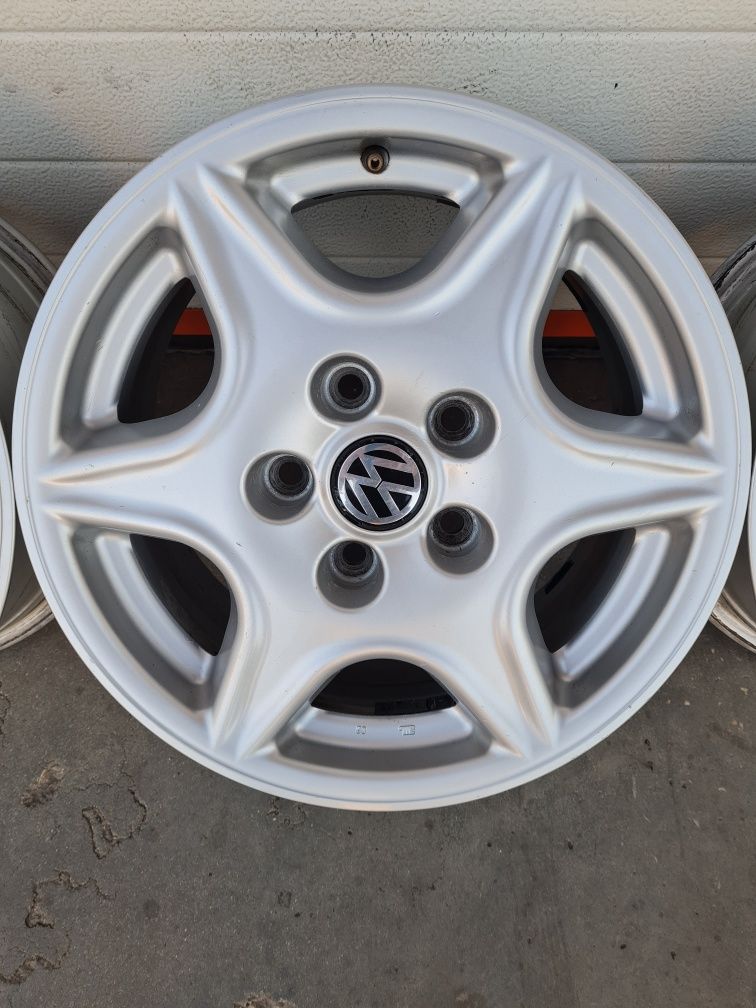 Оригинални джанти за ФОЛСВАГЕН VW T4 SEAT R15 5x112 ET45 7J