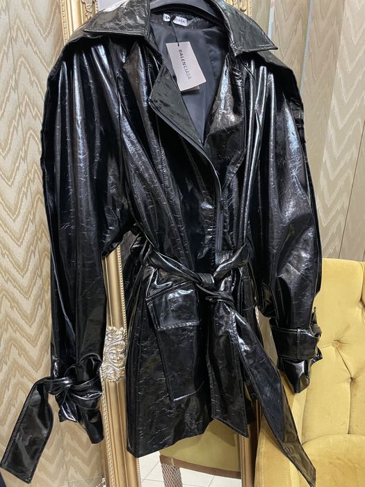 Balenciaga тренч