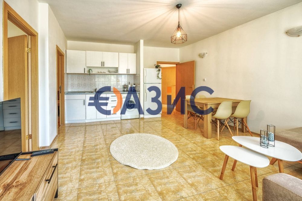 Продава се Четиристаен апартамент в к.к. Слънчев бряг - 91 кв.м за 1264 €/кв.м - Снимка #2