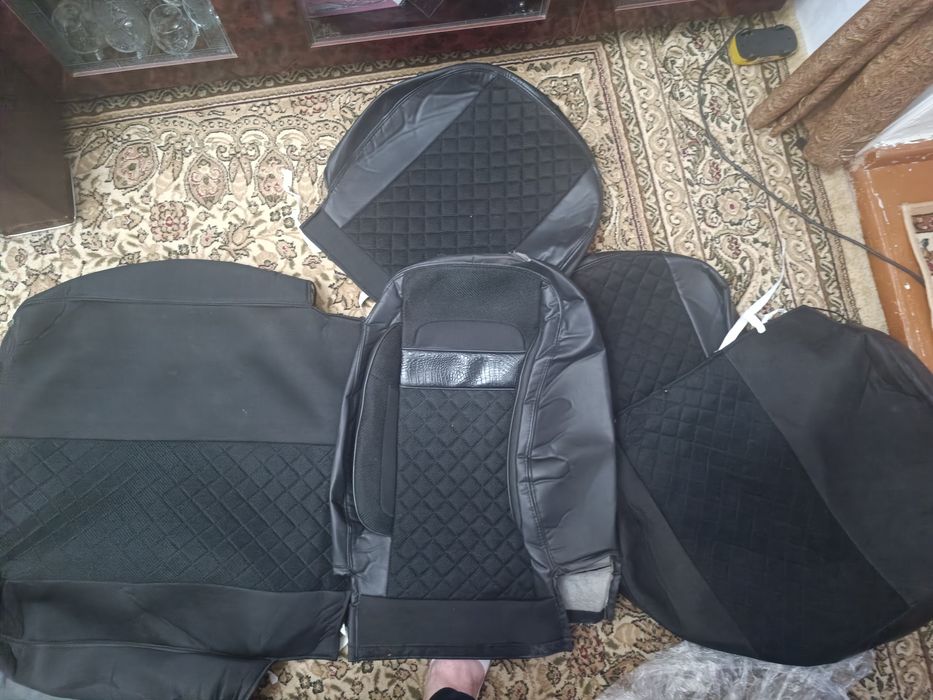 Проддаются чехлы на Спарк