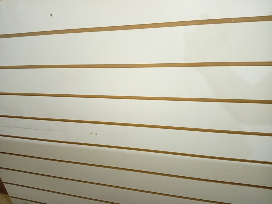 Продам стеновые панели недорого, торговое оборудование