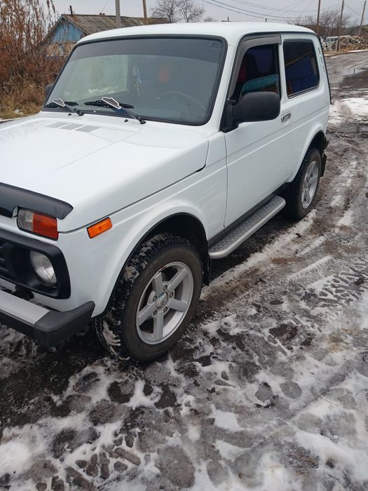 Продам хорошую Ниву