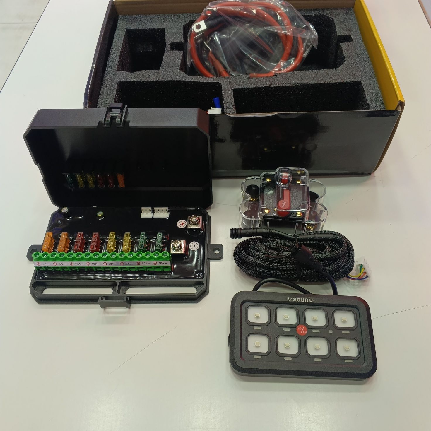 Aurora switch assembly