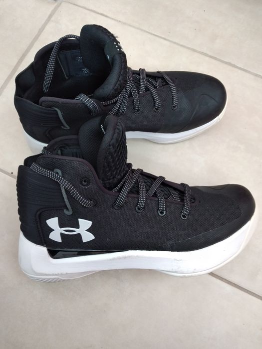 Mаратонки Under Armour номер 40