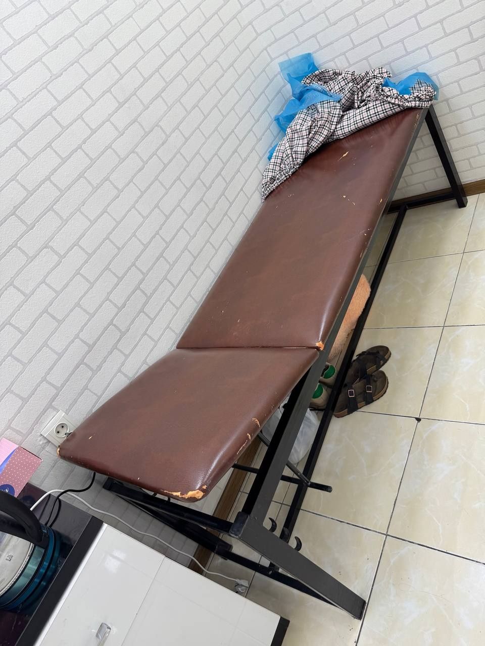 Продаю кушетку состояние отличное