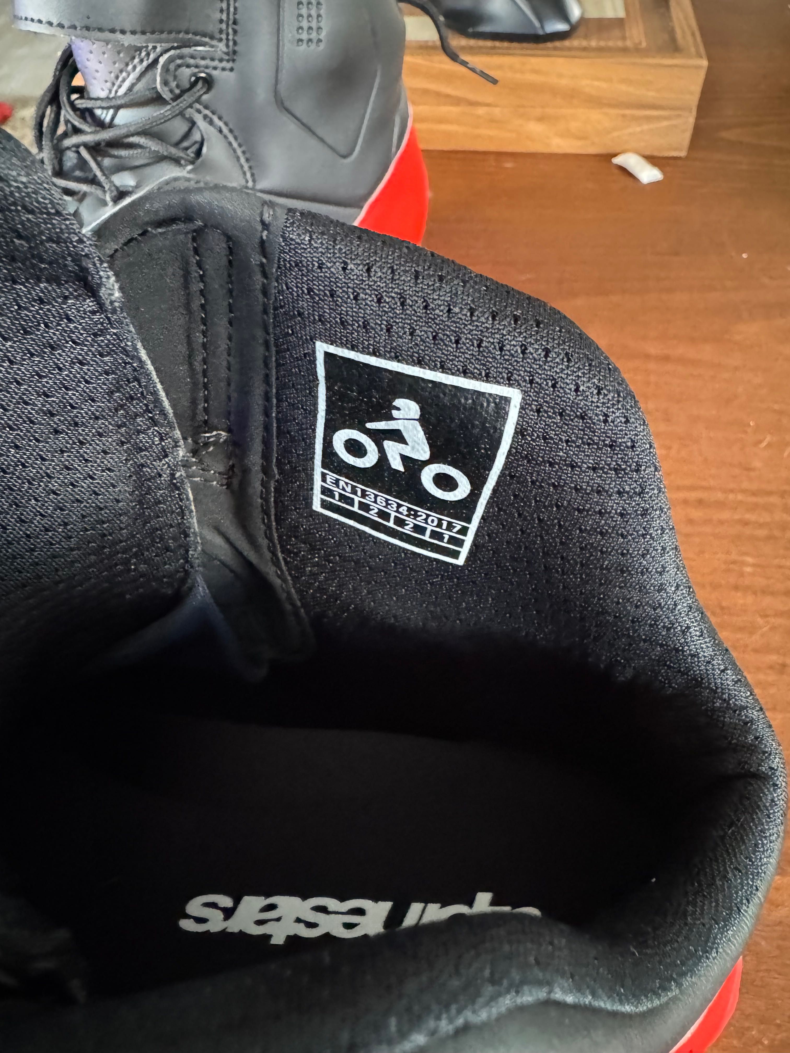Обувки за мотор Alpinestars