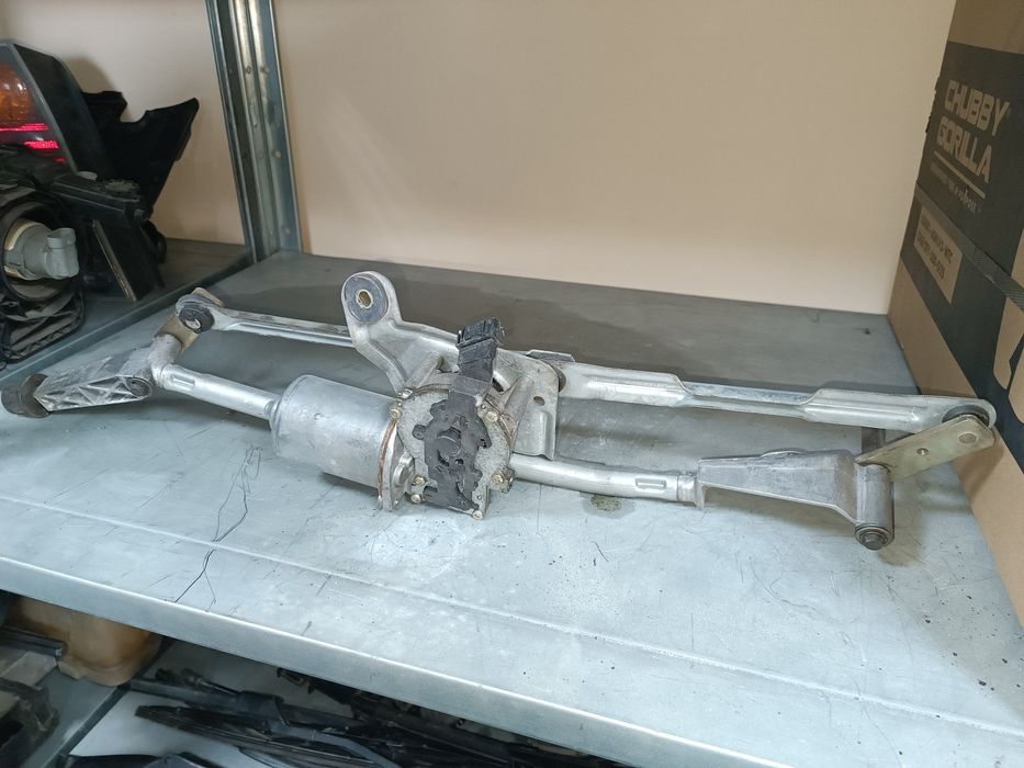 Моторче за чистачки и механизми за Volvo XC70 00-05