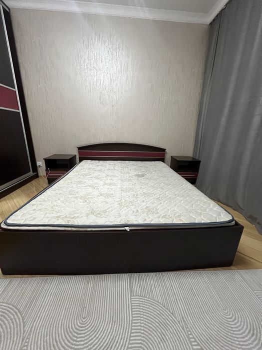 Кровать двухместная