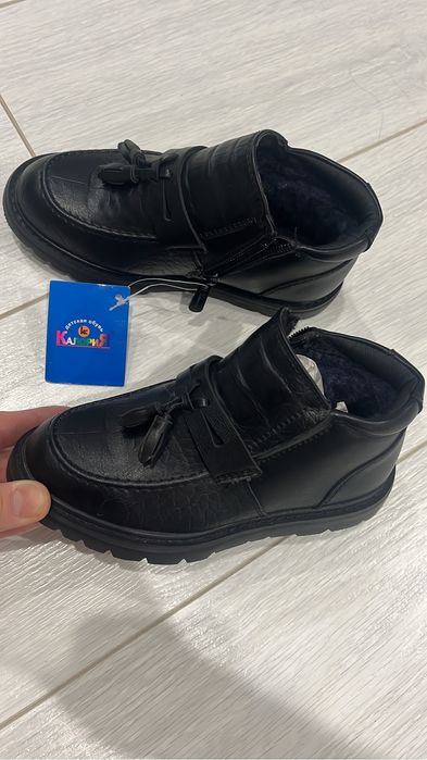 Продам сапожки на мальчика
