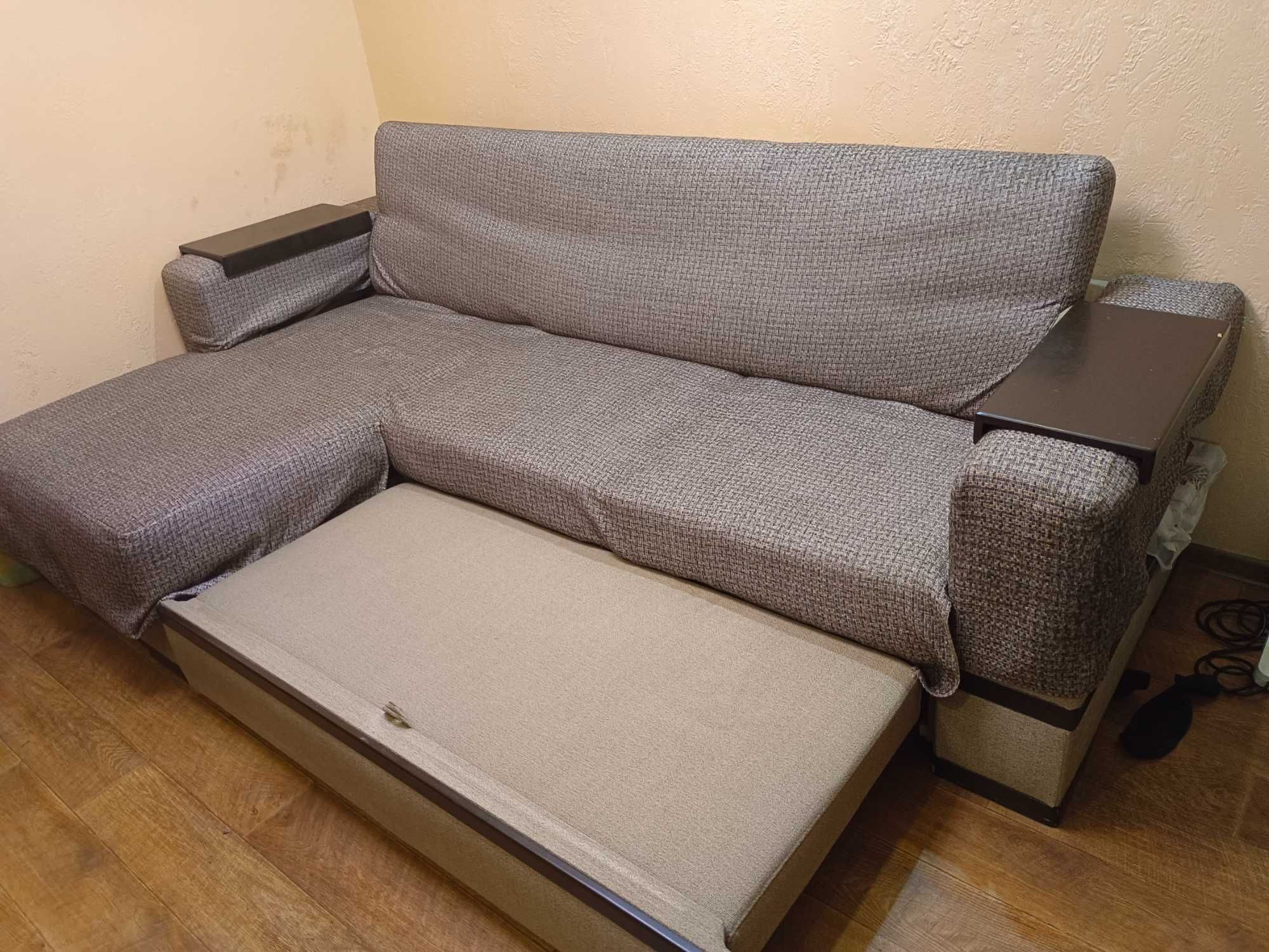 Продам Угловой диван