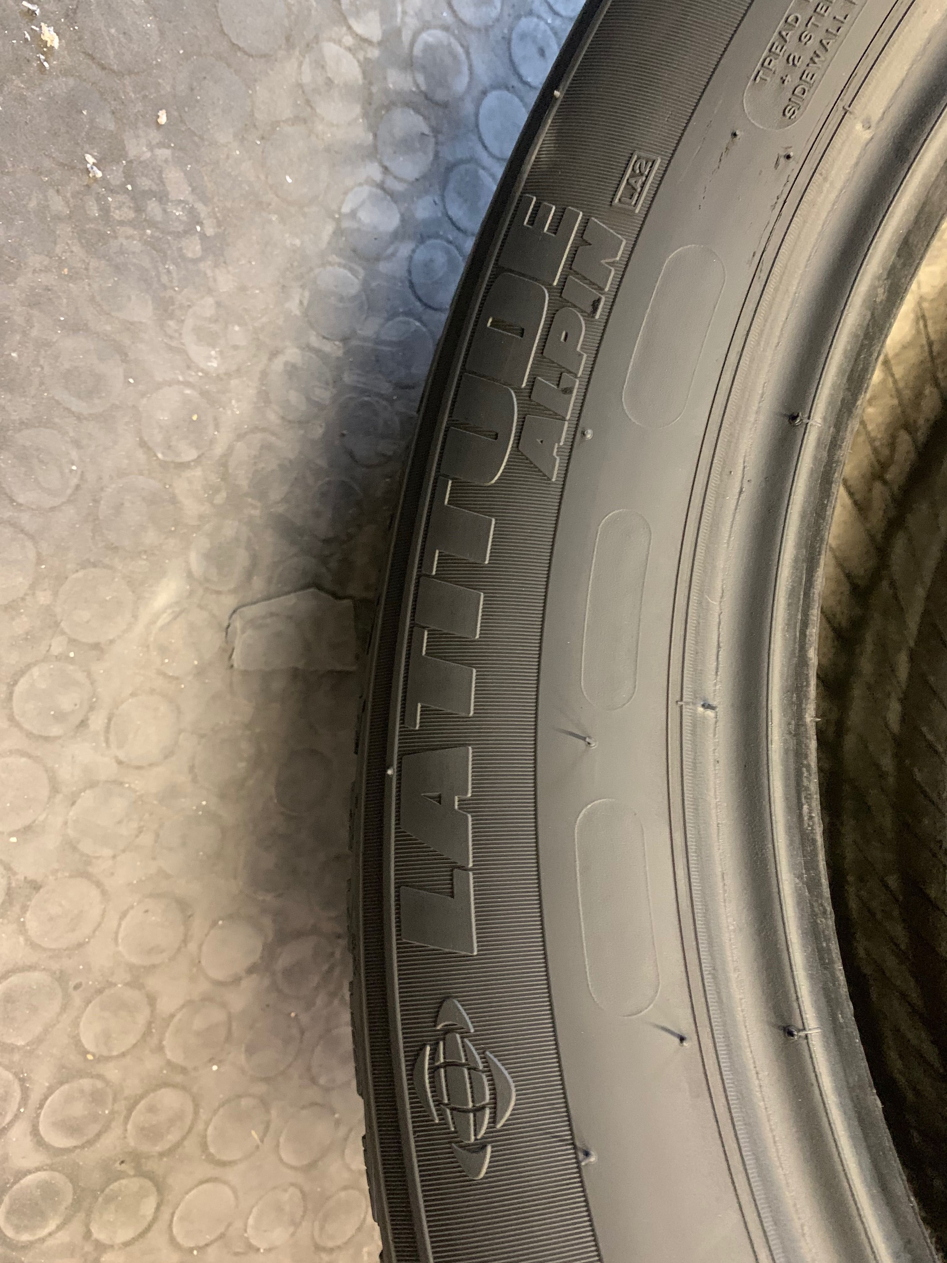 235 55 19, Зимни гуми, Michelin LatitudeAlpinLA2, 4 броя