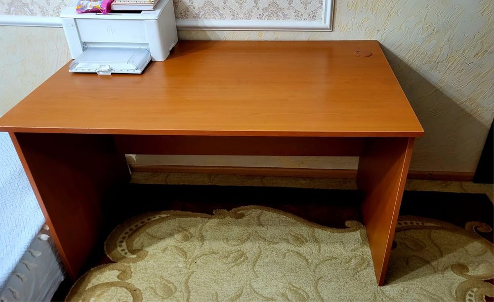Продается рабочий стол