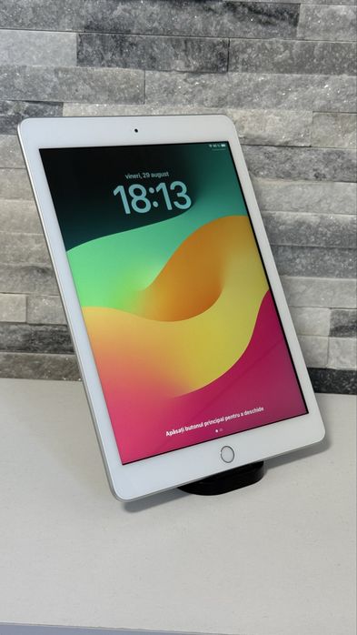  iPad 6th 10.2” 32GB / NOU / Refurbished