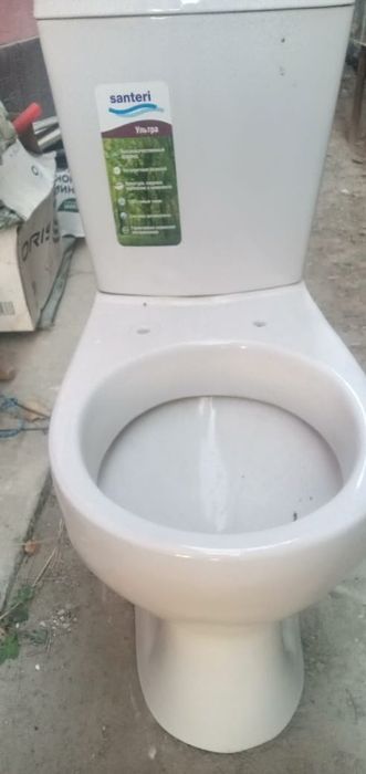 продаётся унитаз