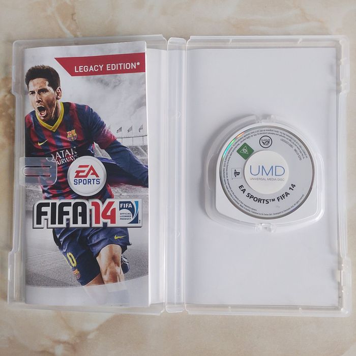 [PSP] Vând joc FIFA 14 pentru PlayStation Portable //poze reale