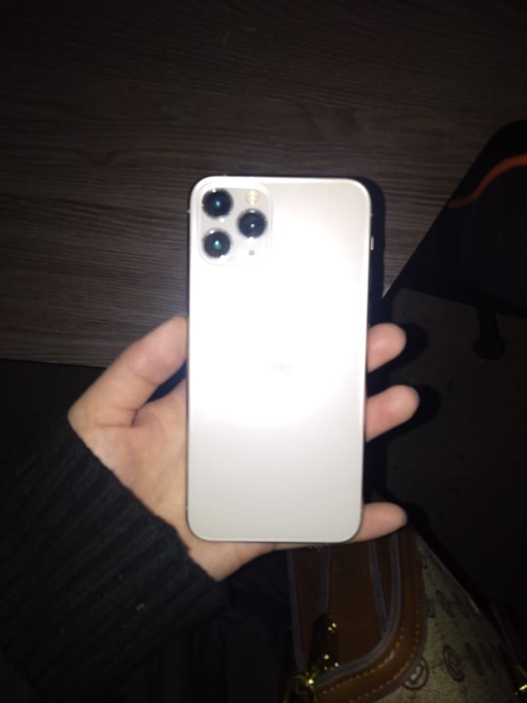 продается iphone 11pro