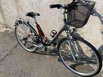 Bicicleta CORRATEC roți pe 28 înch cu dinam față