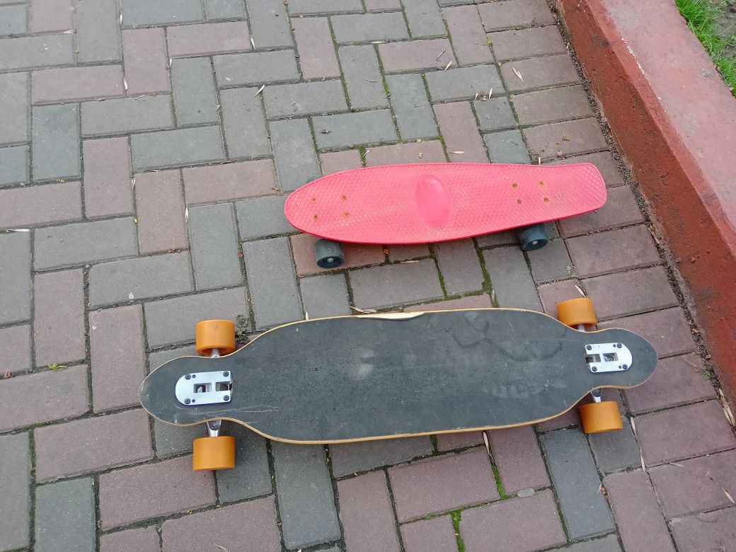 2 Skateboard de vânzare