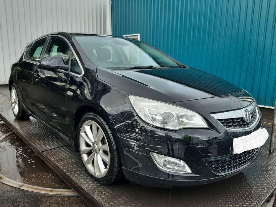 Centuri siguranta spate Opel Astra J 2011 Hatchback 1.4 TI