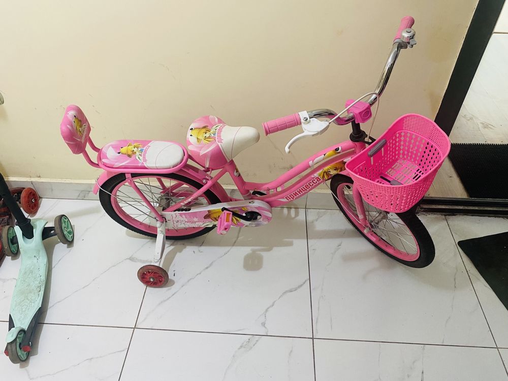 Продам детский велосипед для девечки.