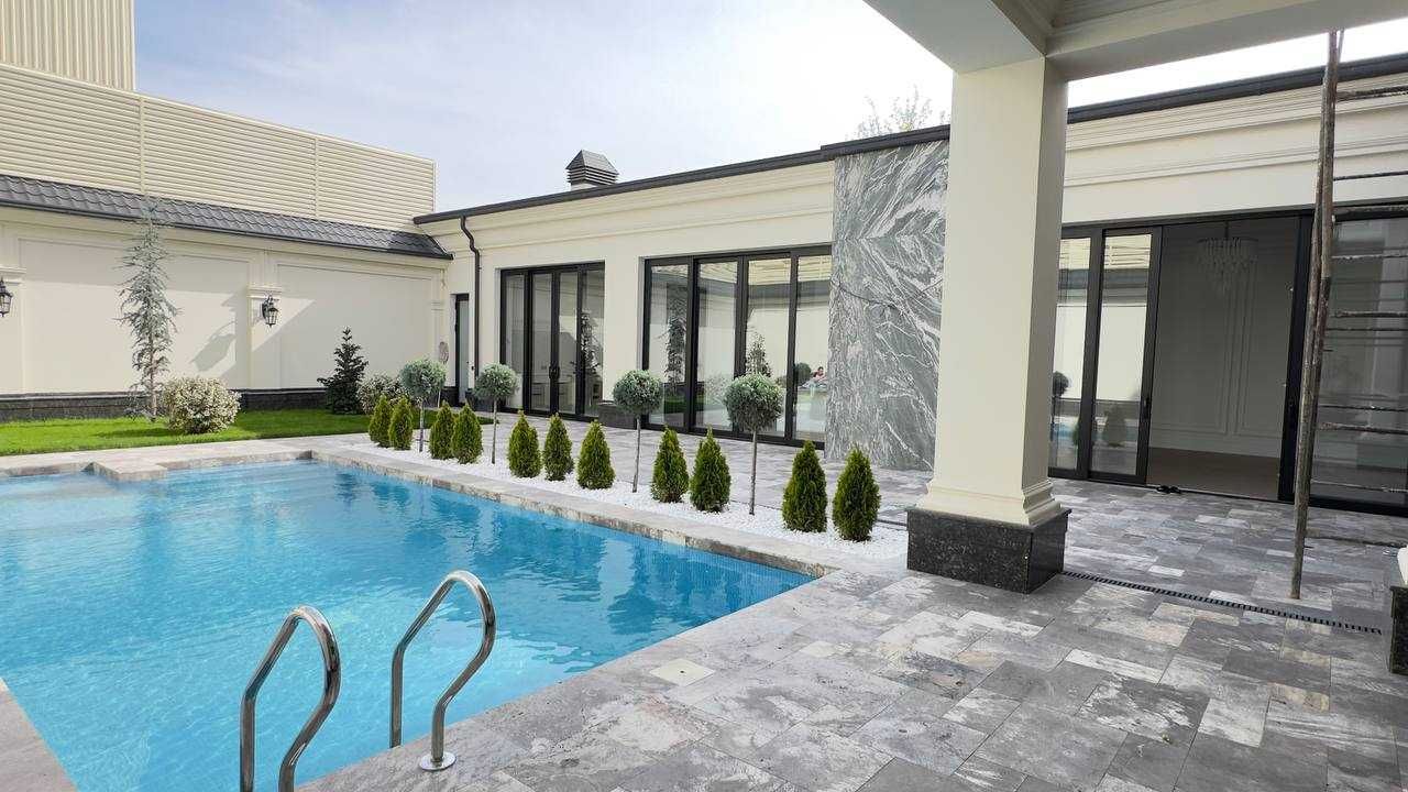 Центр Луначарского | Дом - 6 соток: 7 комнат: Бассейн: Сауна: 800 м²