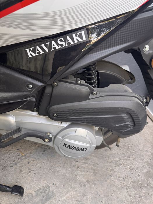 Скутер Kawasaki 125cc автомат