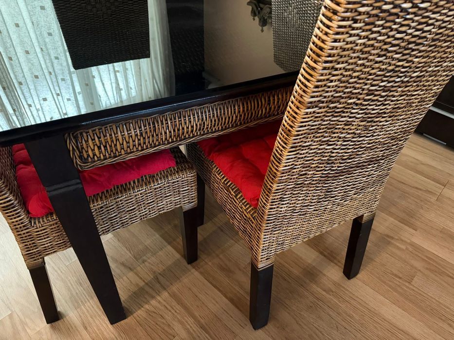 Комплект маса с 4 стола