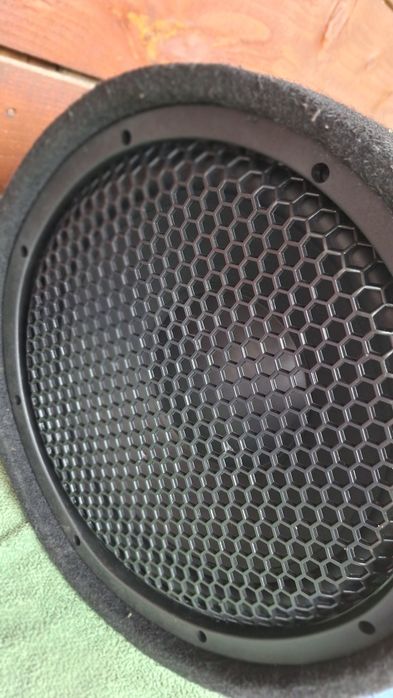 Azi 5 lei transportul  Subwoofer Kenwood KSC W1200