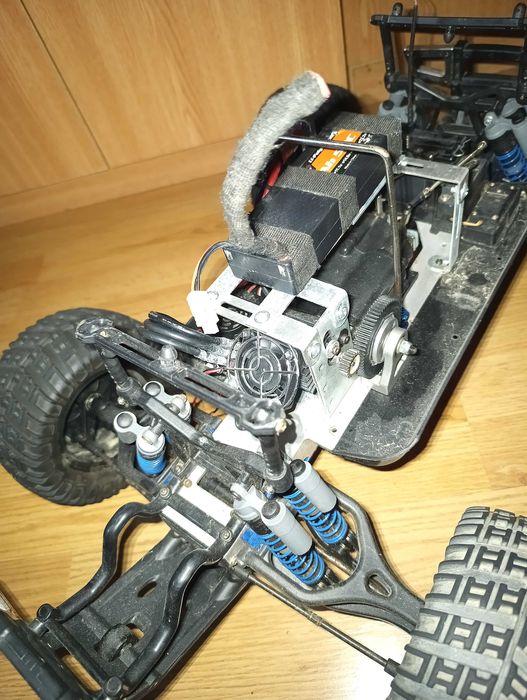 Automodel Thunder Tiger