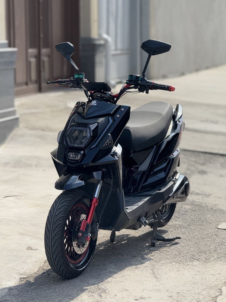Redline skuter sotiladi