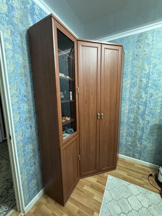 Шкаф срочна продам