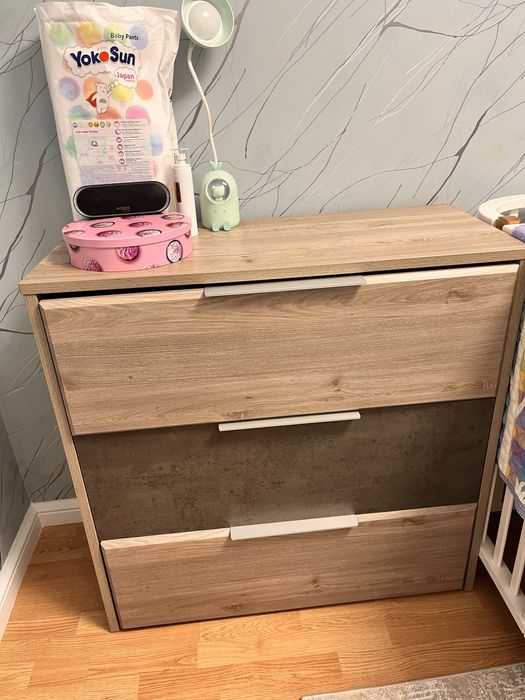 Продам комод и тумбу за 100 000 тг состояние отличное