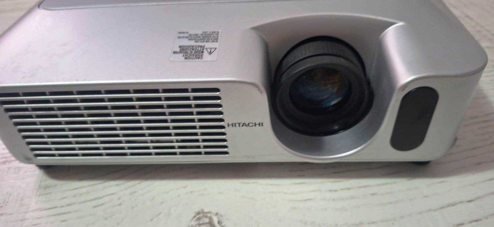 Video proiector Hitachi