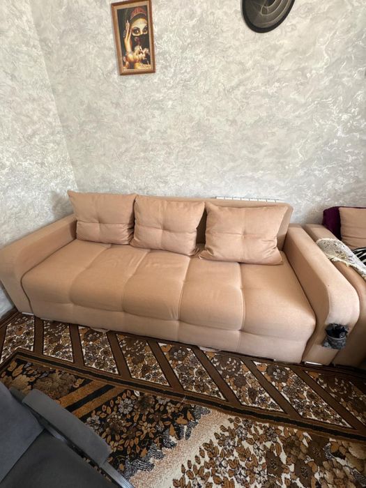 Продам комплект диван и 2 кресла